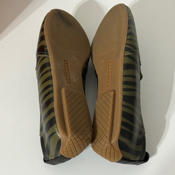 Talbots Jessie Gore Zebra Nappa Loafers Women’s Size 7 - Picture 4 of 5
